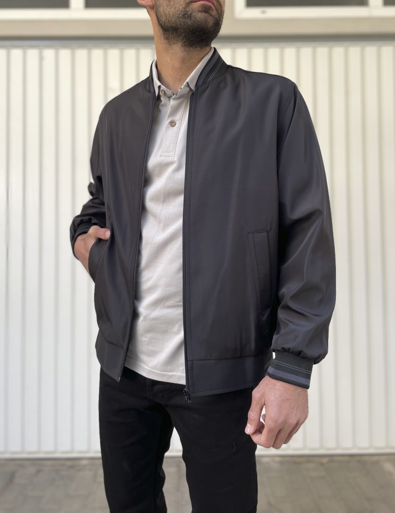 Ανδρικό μαύρο ελαφρύ Bomber Plus Size D1900 φωτογραφία