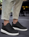 Ανδρικά Sneakers και κορδόνια.