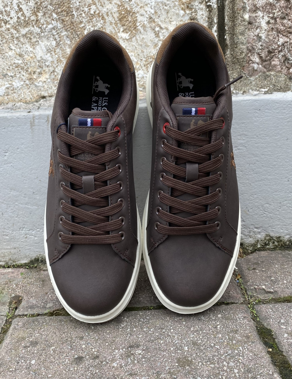 Ανδρικά δίσολα Casual Sneakers κατασκευασμένα απο δερματίνη  άριστης ποιότητας.