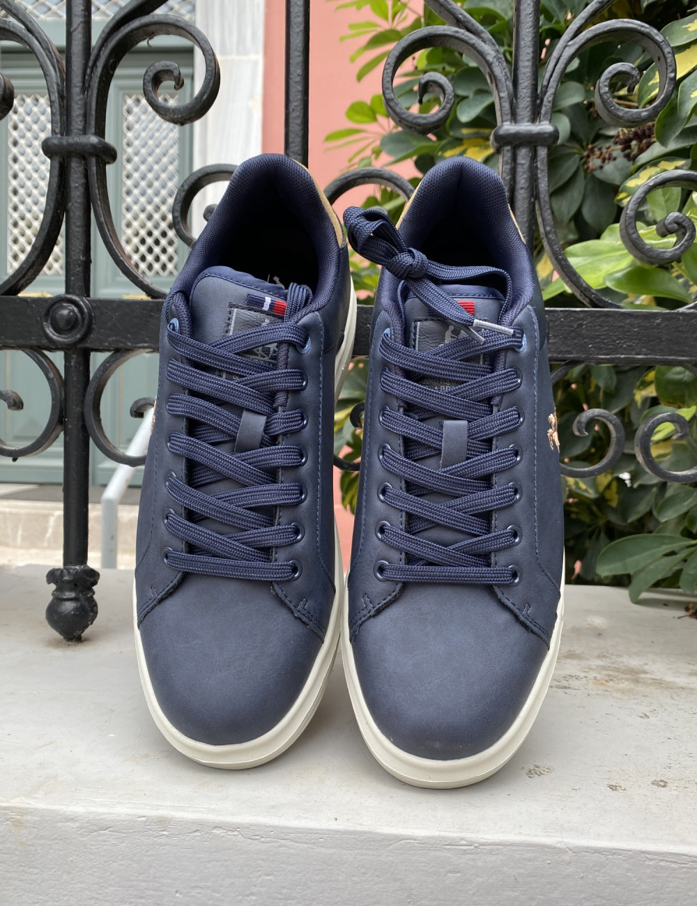 Ανδρικά δίσολα Casual Sneakers κατασκευασμένα απο δερματίνη  άριστης ποιότητας.
