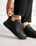Ανδρικά δίσολα Sneakers με κορδόνια λαστιχένια σόλα.