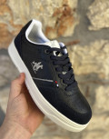 Ανδρικά χαμηλά Casual Sneakers κατασκευασμένα απο δερματίνη άριστης ποιότητας.