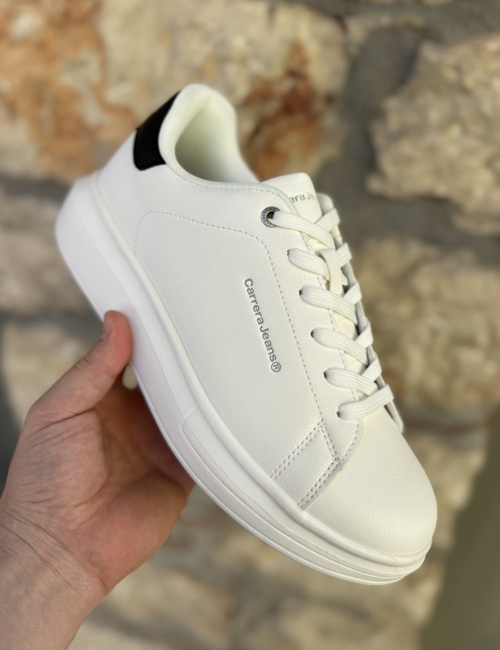 Ανδρικά δίσολα Sneakers με κορδόνια λαστιχένια σόλα.