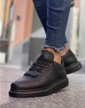 Ανδρικά μονόχρωμα Sneakers κατασκευασμένα από οργανική δερματίνη άριστης ποιότητας.