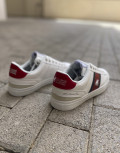  Ανδρικά χαμηλά Casual Sneakers κατασκευασμένα απο δερματίνη  άριστης ποιότητας.