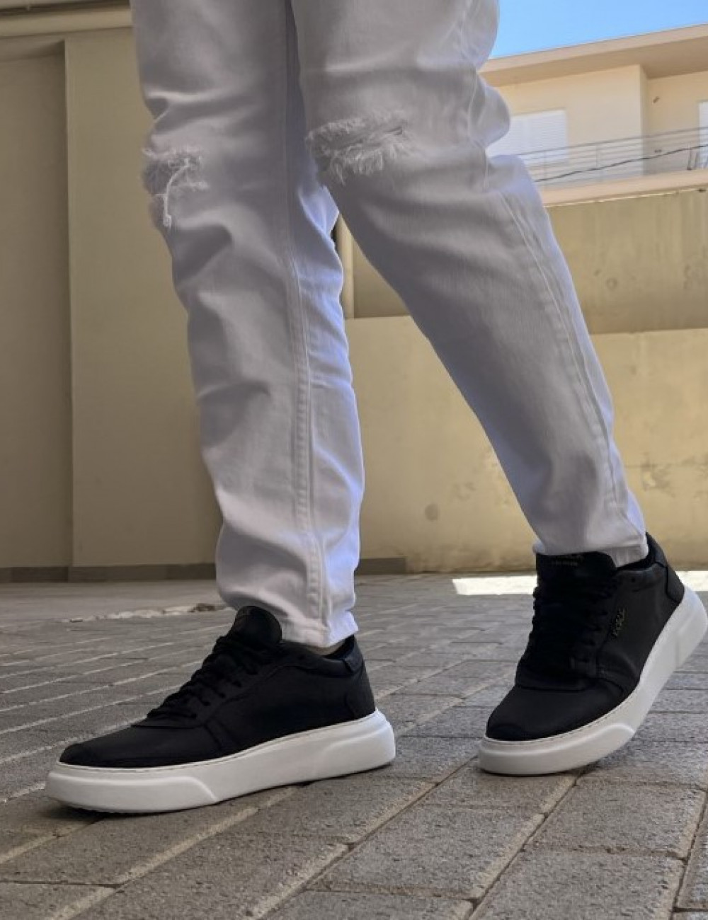 Ανδρικά ασπρόμαυρα Casual Sneakers δίσολα 2222020A