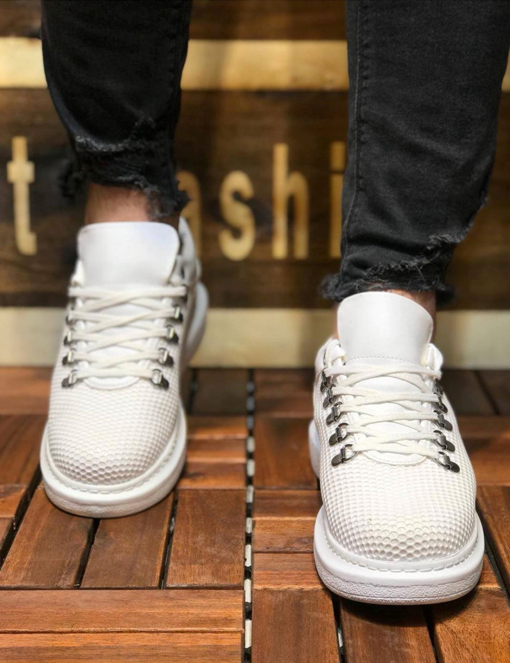 Ανδρικά λευκά Sneakers δερματίνη ανάγλυφο σχέδιο CH021L