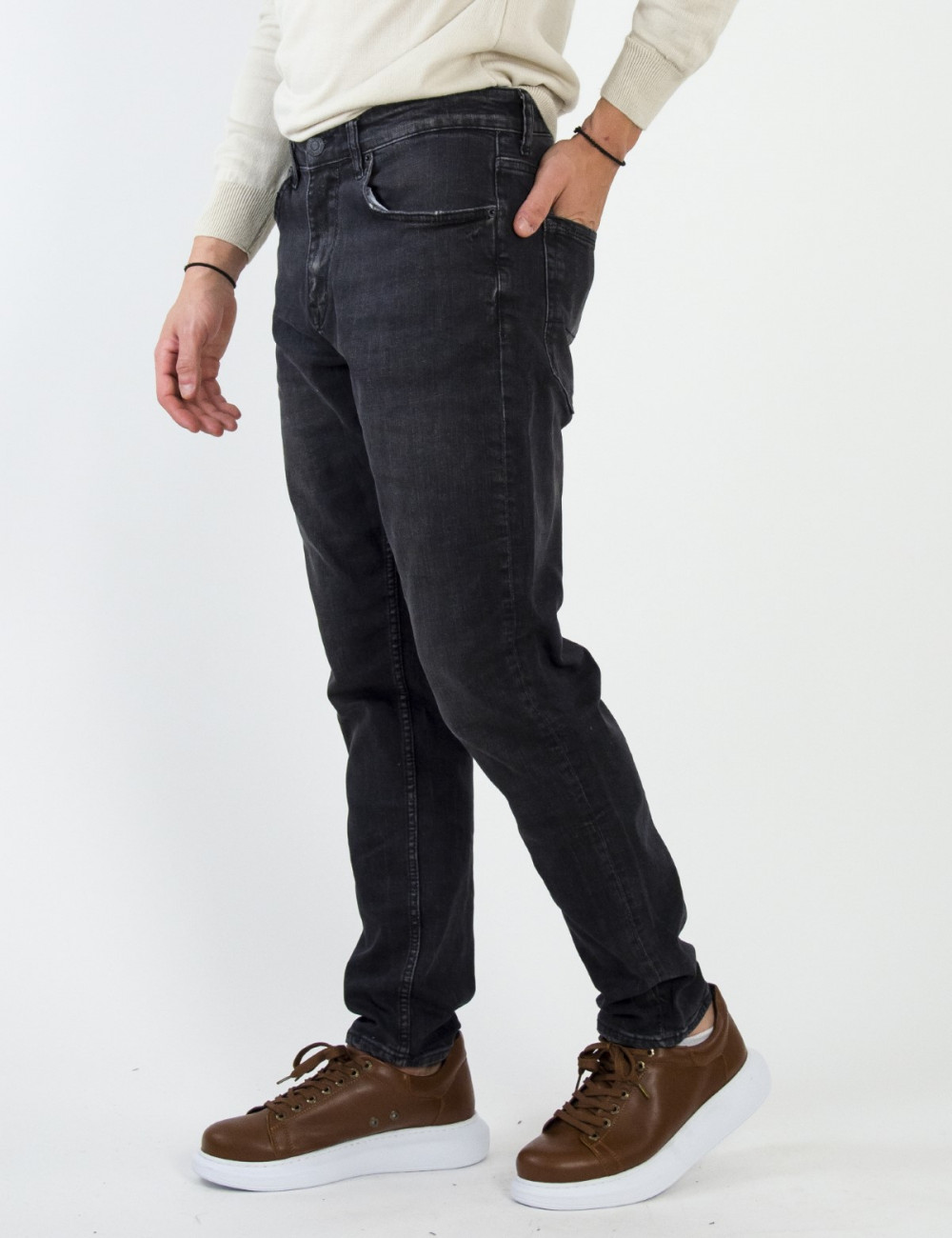 Ανδρικό Μαύρο Τζιν Boyfriend παντελόνι με ελαφρύ ξέβαμμα 4841