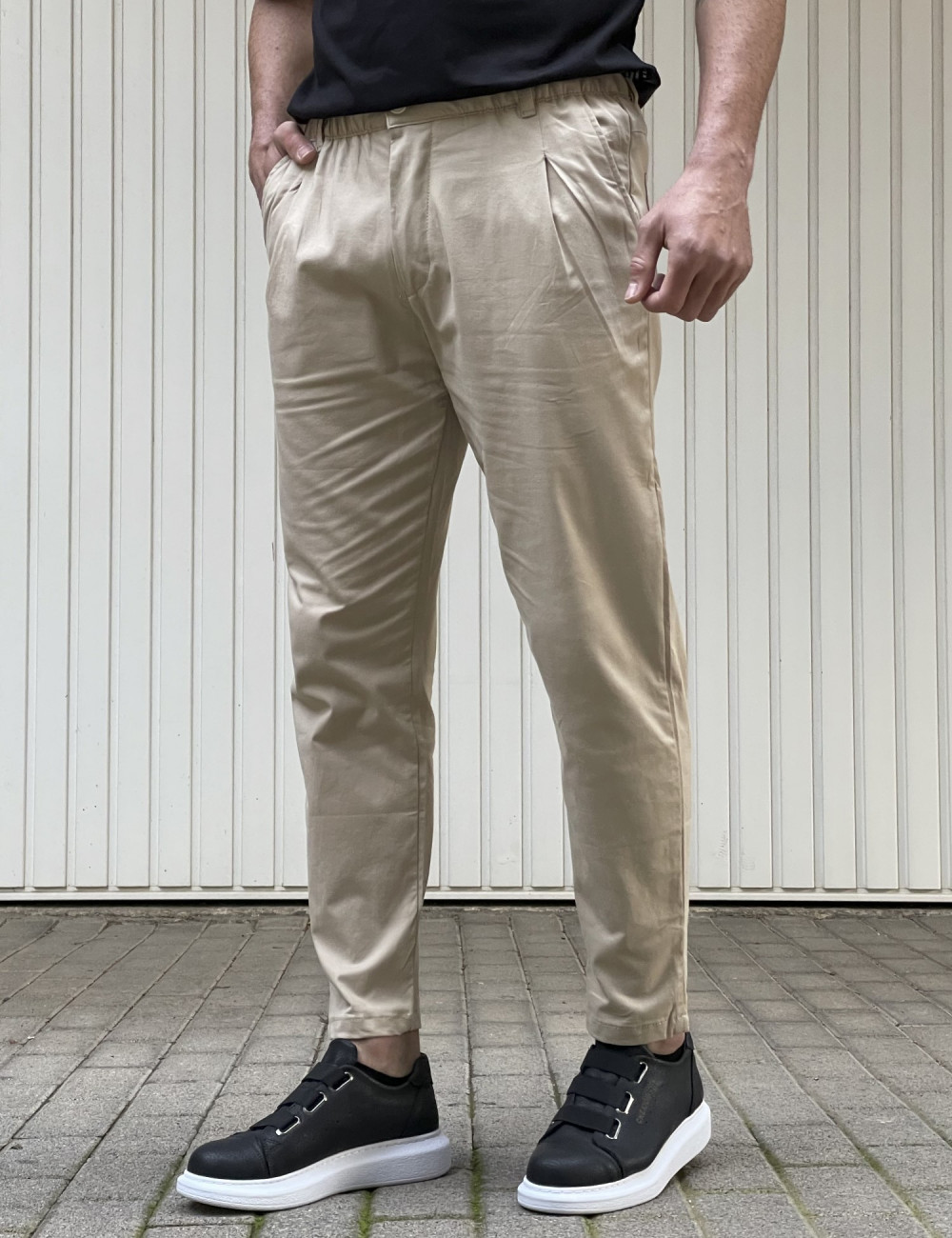 Ανδρικό μπεζ υφασμάτινο παντελόνι με πιέτα PNT5002B