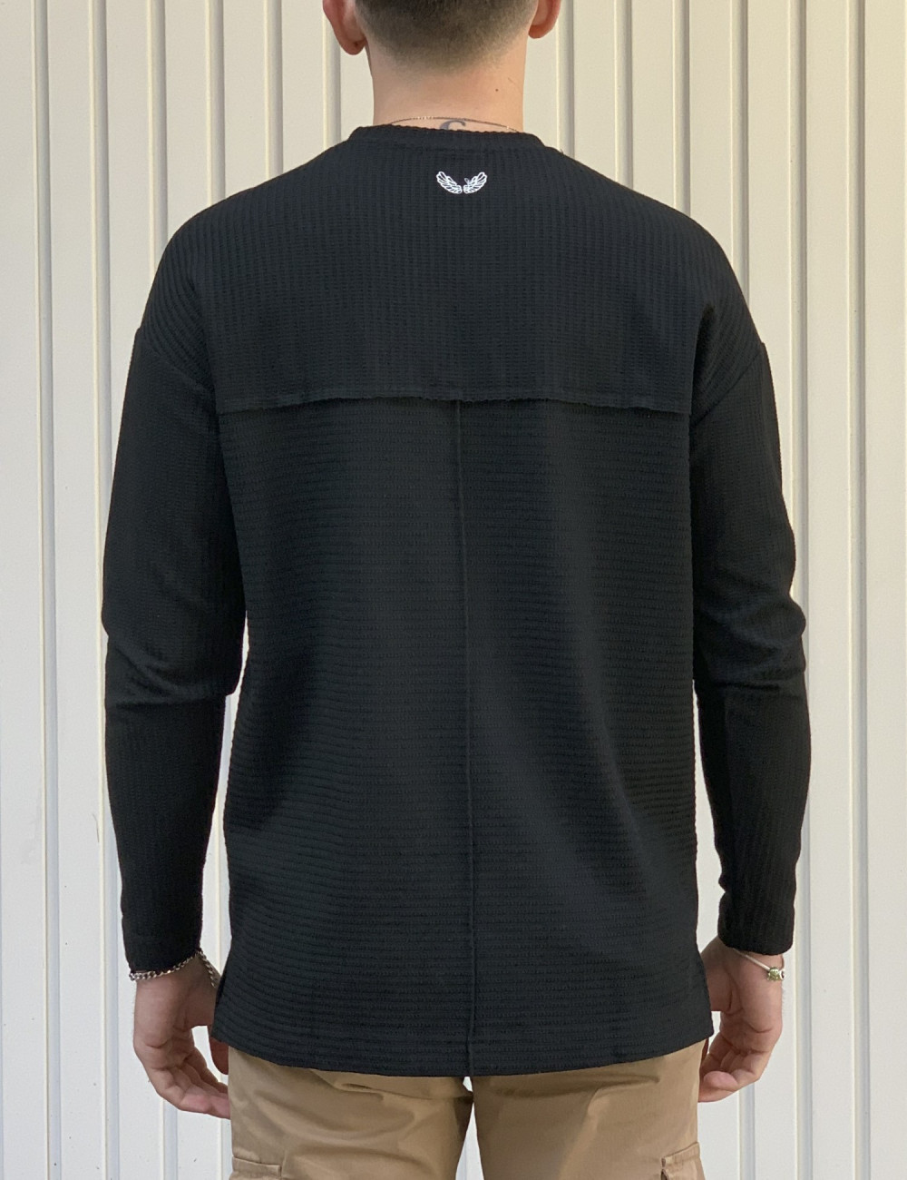 Ανδρική μαύρη μακρυμάνικη μπλούζα με ζακάρ 1918