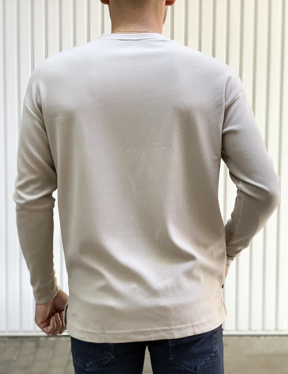 Ανδρική μπεζ μακρυμάνικη μπλούζα με ανάγλυφο ύφασμα 1136B