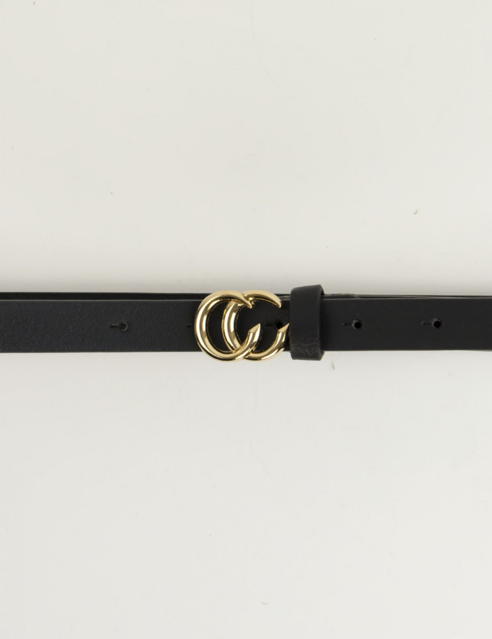 Γυναικεία μαύρη λεπτή ζώνη με χρυσή αγκράφα S52320