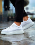 Ανδρικά, δίσολα Sneakers με κορδόνια λαστιχένια σόλα.