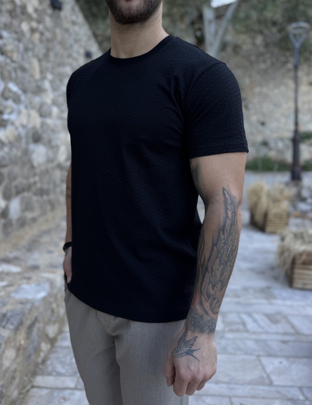 Ανδρική κοντομάνικη μπλούζα .