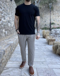 Ανδρική κοντομάνικη μπλούζα .