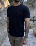 Ανδρική κοντομάνικη μπλούζα .