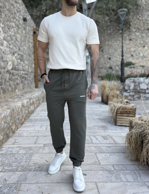 Ανδρική χακί φόρμα με λάστιχο και λογότυπο στο πλάι ES302X
