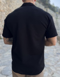 Ανδρικό κοντομάνικο πουκάμισο γκοφρέ σε oversized γραμμή.