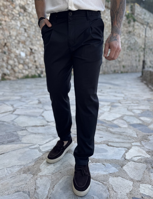 Ανδρικό μαύρο υφασμάτινο παντελόνι με πιέτες JR2622