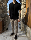 Ανδρικό κοντομάνικο πουκάμισο σε oversized γραμμή.