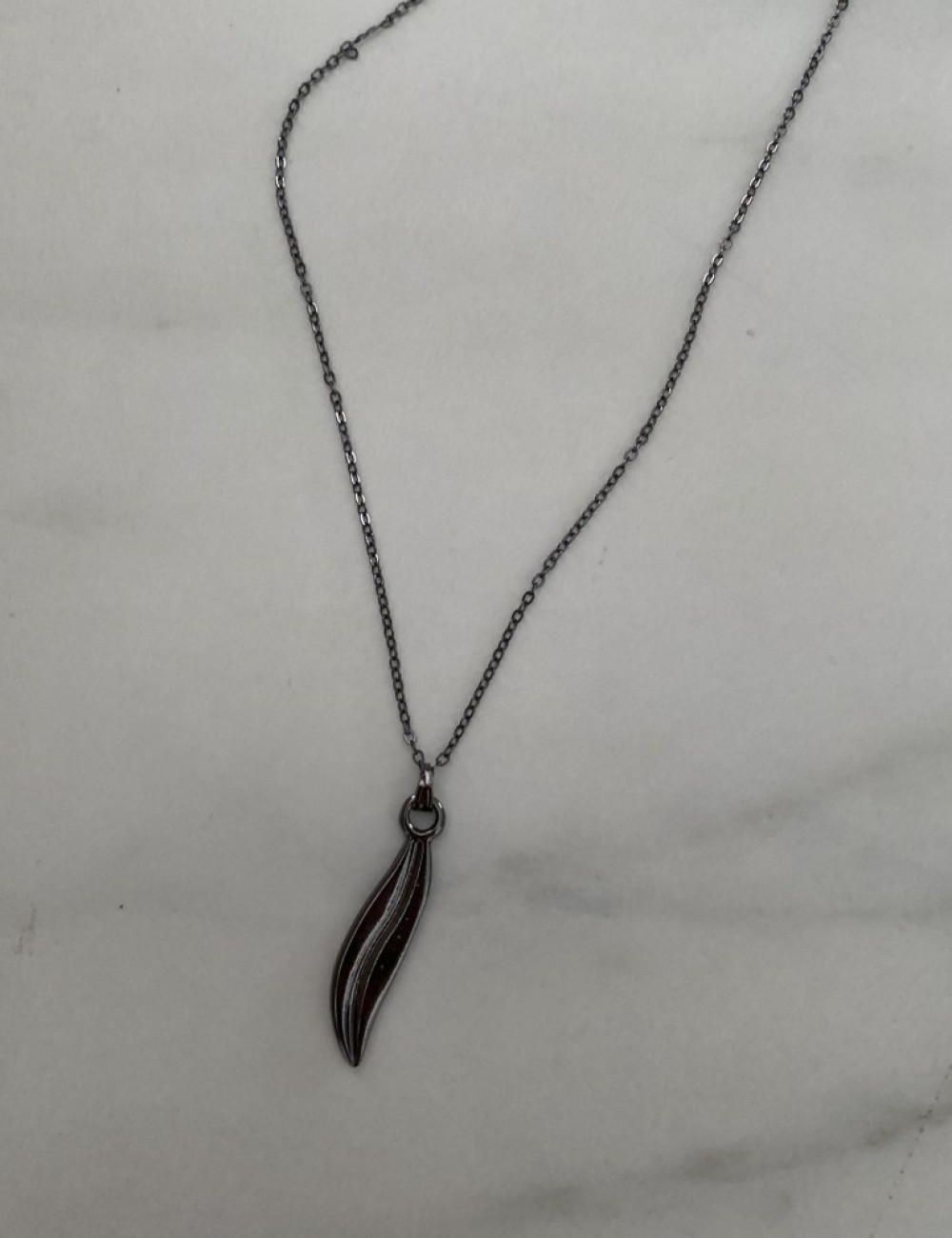 Ανδρικό κολιέ αλυσίδα χωρίς κούμπωμα.