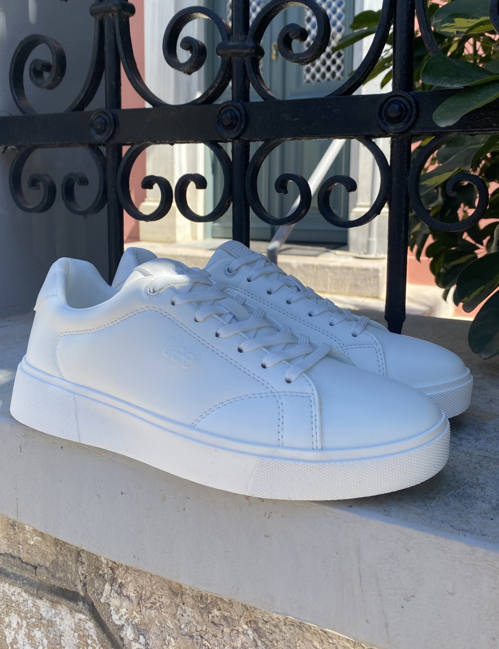 Ανδρικά χαμηλά Casual Sneakers κατασκευασμένα απο δερματίνη  άριστης ποιότητας.