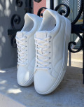 Ανδρικά χαμηλά Casual Sneakers κατασκευασμένα απο δερματίνη  άριστης ποιότητας.