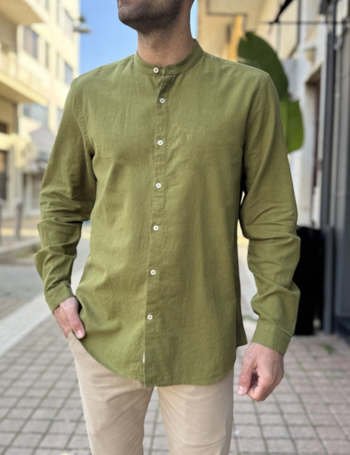 Ανδρικό λινό λαδί πουκάμισο με μάο γιακά 2347L