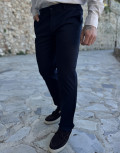 Ανδρικό μονόχρωμο, υφασμάτινο παντελόνι με Chinos τσέπες.