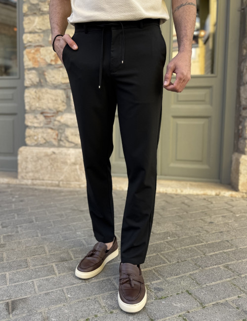 Ανδρικό υφασμάτινο μαύρο παντελόνι με κορδόνι και κουμπί FCL5785