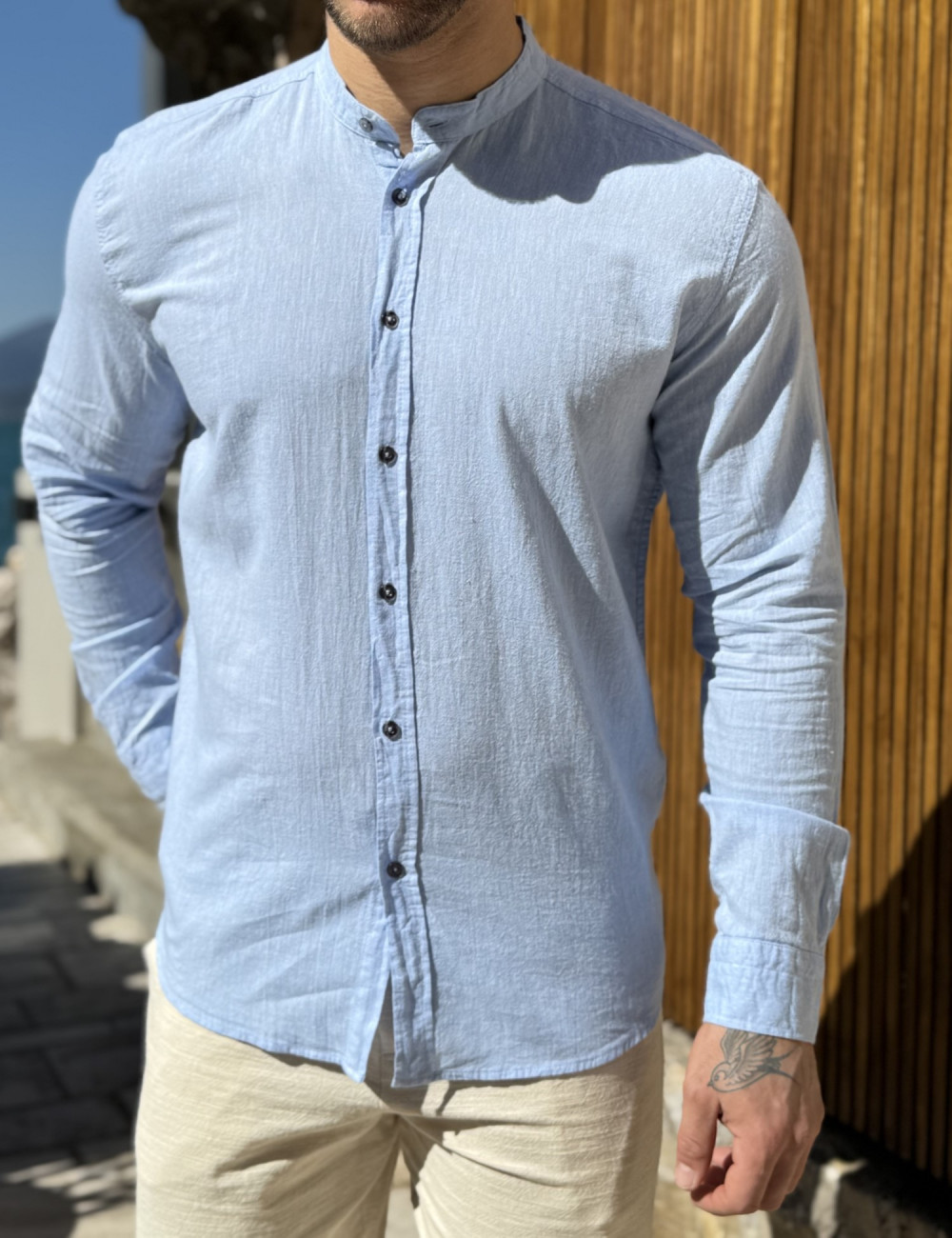 Ανδρικό λινό-βαμβακερό πουκάμισο με μάο γιακά.