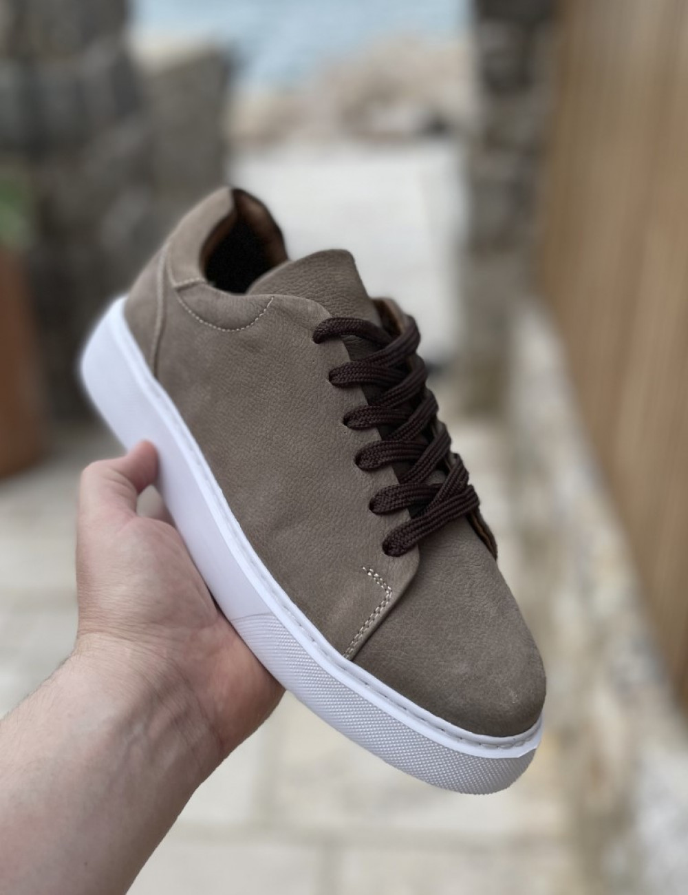  Ανδρικά χαμηλά Casual Sneakers κατασκευασμένα από γνήσιο δέρμα.