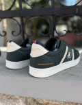 Ανδρικά χαμηλά Casual Sneakers κατασκευασμένα απο δερματίνη άριστης ποιότητας.