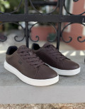 Ανδρικά χαμηλά Casual Sneakers κατασκευασμένα απο δερματίνη  άριστης ποιότητας.