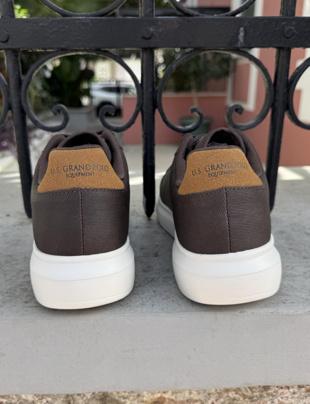 Ανδρικά δίσολα Casual Sneakers κατασκευασμένα απο δερματίνη  άριστης ποιότητας.