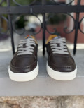 Ανδρικά χαμηλά Casual Sneakers κατασκευασμένα απο δερματίνη άριστης ποιότητας.