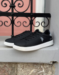 Ανδρικά sneakers της εταιρείας U.