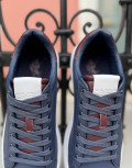 Ανδρικά sneakers της εταιρείας U.