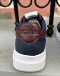 Ανδρικά sneakers της εταιρείας U.