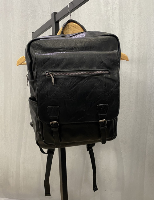 Ανδρικο μαύρο Back Pack δερματίνη με εξωτερική τσέπη B9640105M