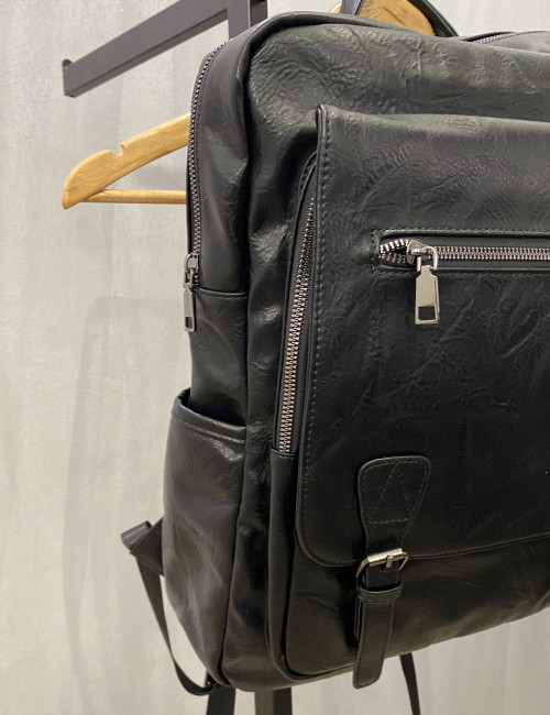 Ανδρικο μαύρο Back Pack δερματίνη με εξωτερική τσέπη B9640105M