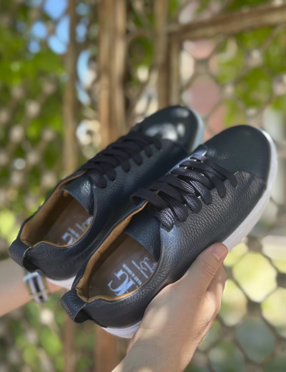 Aνδρικά χαμηλά Casual Sneakers κατασκευασμένα από γνήσιο δέρμα.