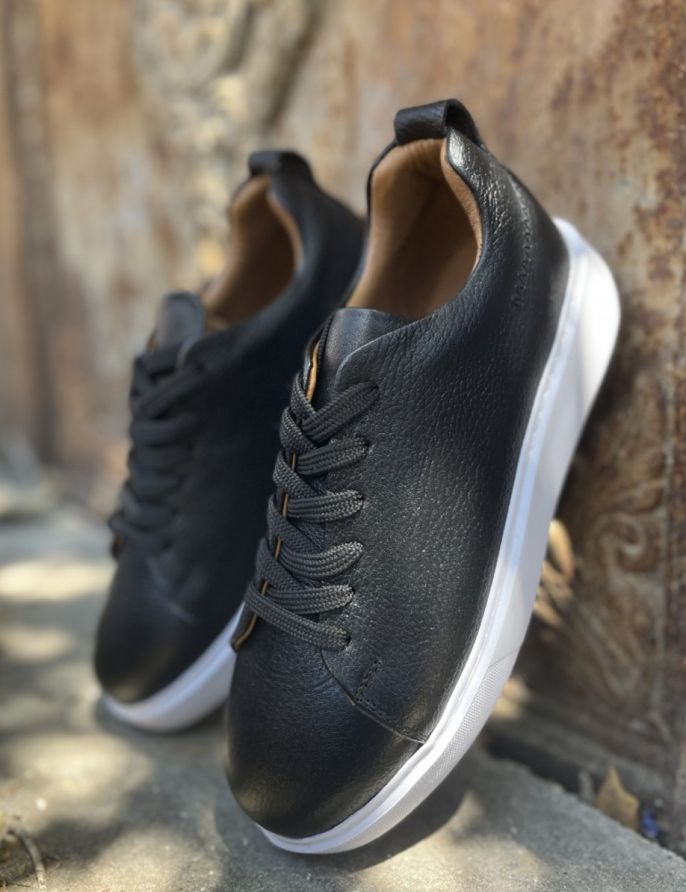 Aνδρικά χαμηλά Casual Sneakers κατασκευασμένα από γνήσιο δέρμα.