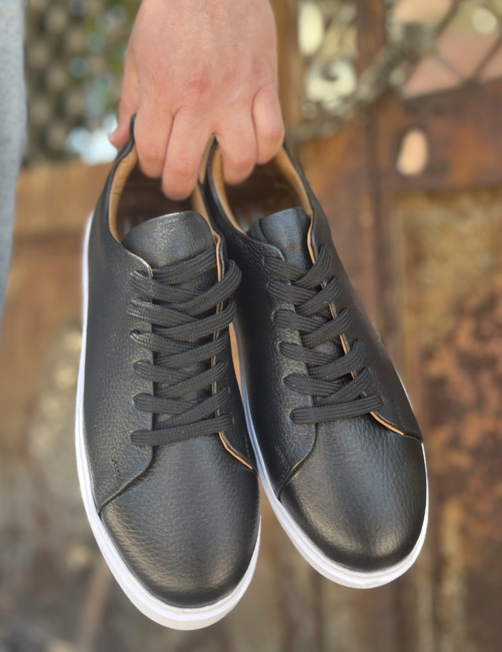 Aνδρικά χαμηλά Casual Sneakers κατασκευασμένα από γνήσιο δέρμα.