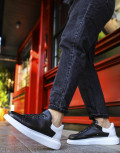 Ανδρικά δίσολα Sneakers με κορδόνια λαστιχένια σόλα.