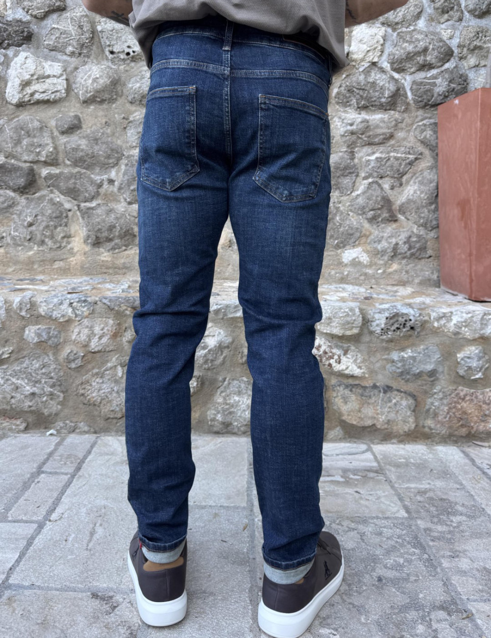 Ανδρικό τζιν παντελόνι.