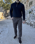 Ανδρικό μονόχρωμο, υφασμάτινο παντελόνι με Chinos τσέπες.