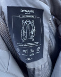Ανδρικό αδιάβροχο και αντιανεμικό μπουφάν μονόχρωμο, ιδανικό για καθημερινές εμφανίσεις.