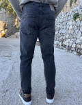 Ανδρικό τζιν παντελόνι.