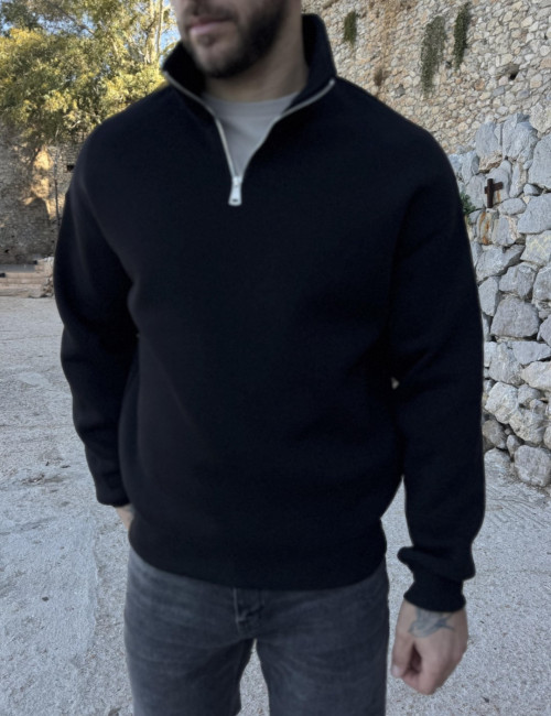 Ανδρικό μαύρο φούτερ με μισό φερμουάρ ES001M